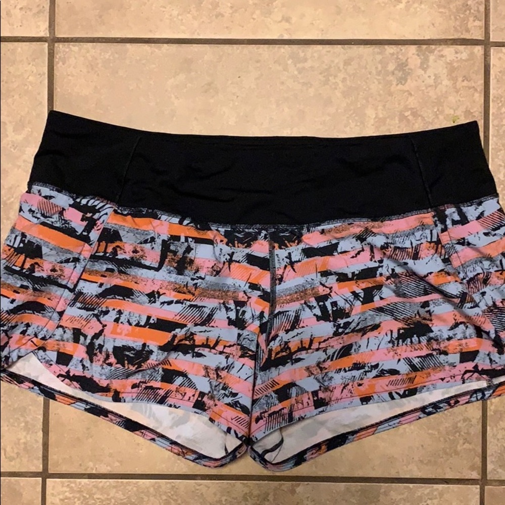 Great condition lululemon shorts size 10
